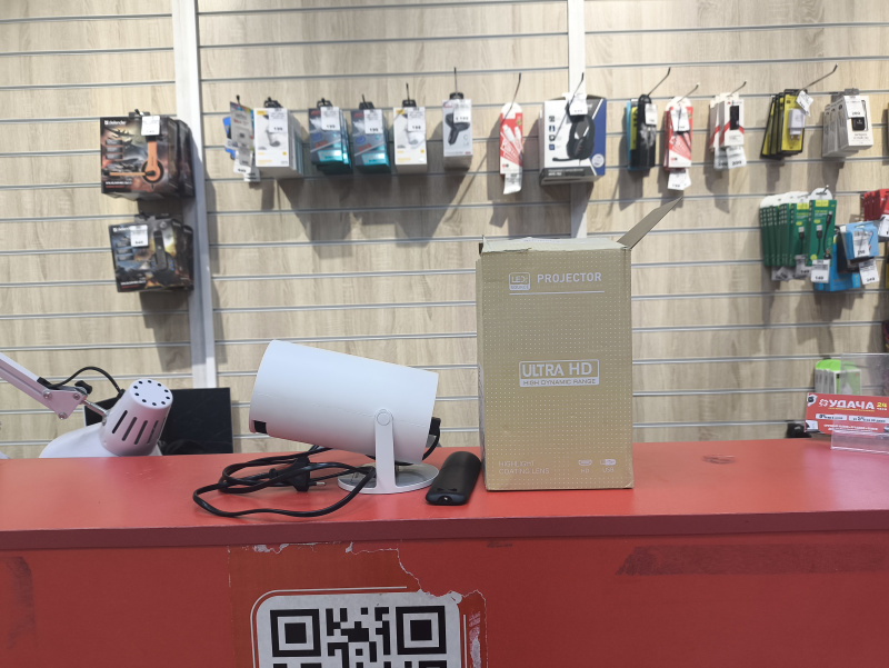 Проектор UNRAVEL PROJECT ULTRA HD