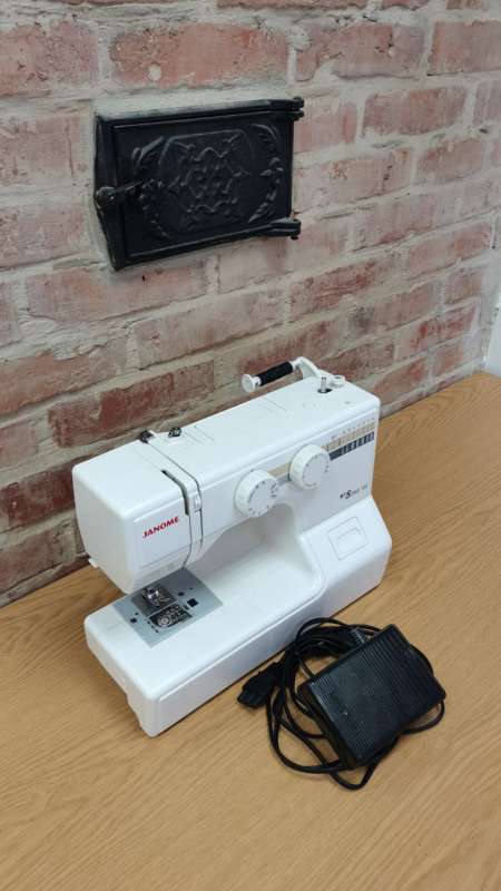 Швейная машина Janome  mystale 100