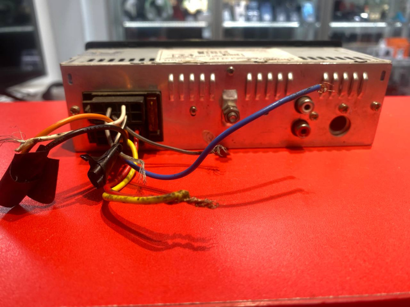 Автомагнитола Soundmax SM-CCR3043