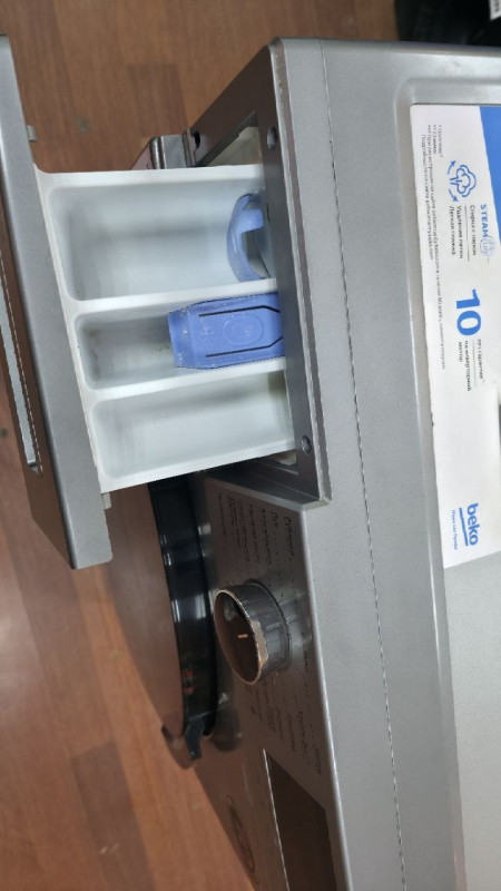 Стиральная машина Beko WSPE6H616S