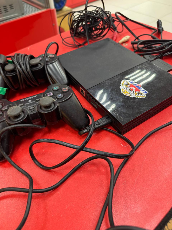 Игровая приставка Sony ps2