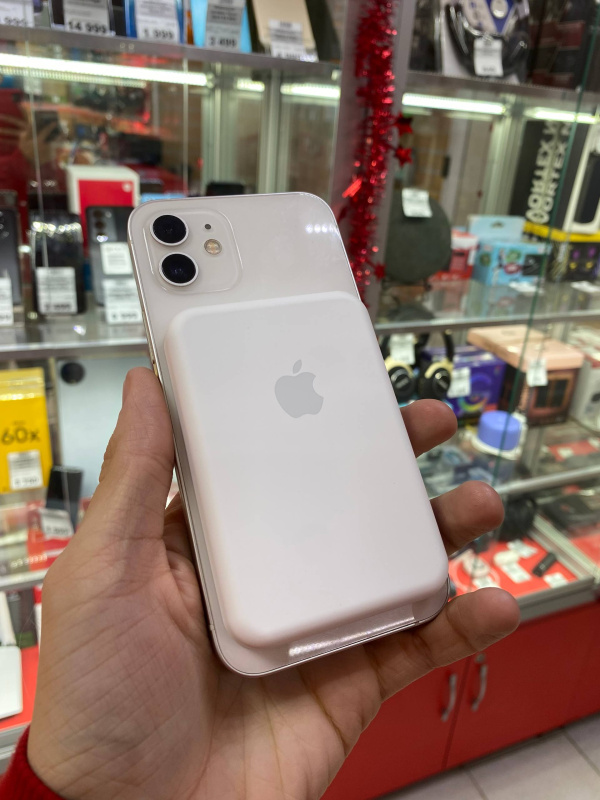 Внешний аккумулятор Apple Battery Pack