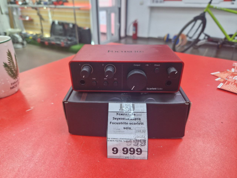 Усилитель  Звуковая карта Focustrite scarlett solo