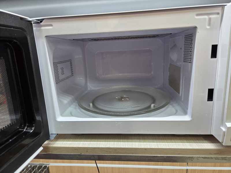 Микроволновая печь Leff ---