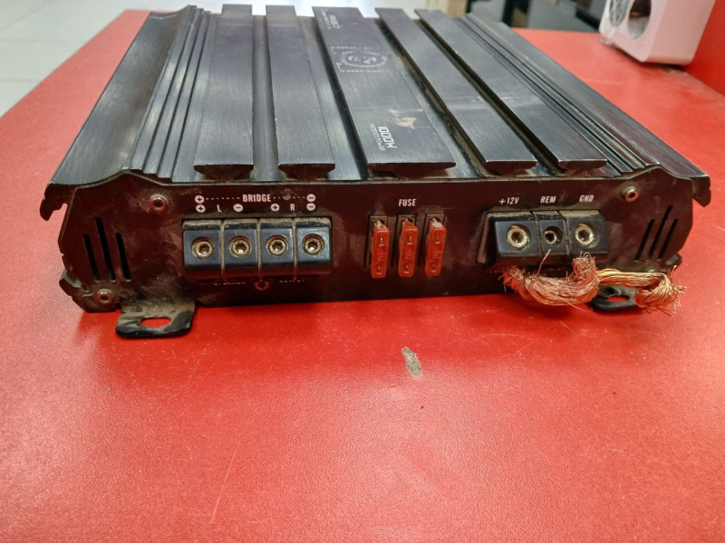 Авто усилитель Zeus FR-2.500