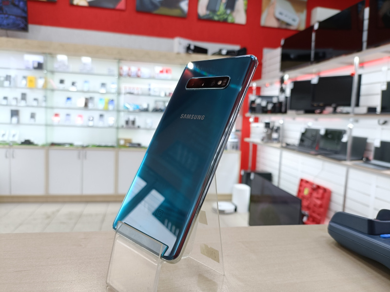 Мобильный телефон Samsung Galaxy S10+