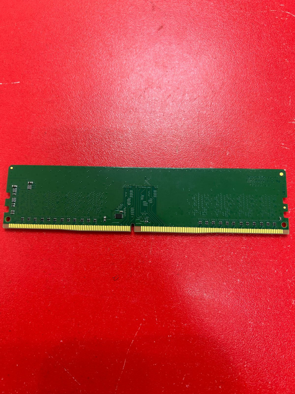 Оперативка Crucial CT4G4DFS8266