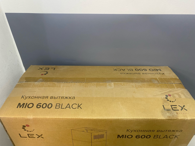 Духовой шкаф  Кухонная вытяжка lex mio 600 black