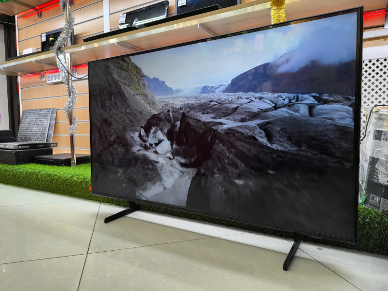 Телевизор Samsung UE43AU7002