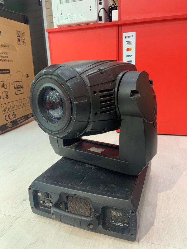 Вращающаяся голова   spot 575