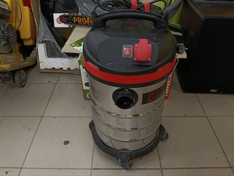 Промышленный пылесос P.I.T. Tank 30L