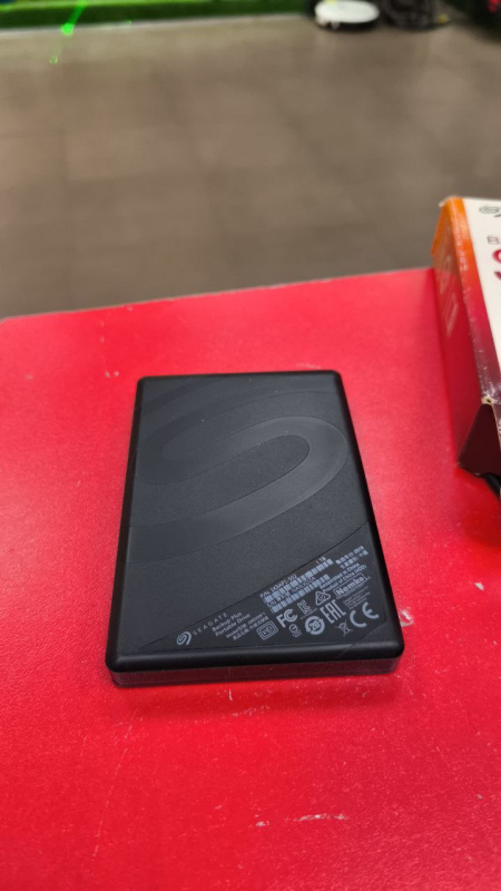 внешний диск Seagate 1 tb