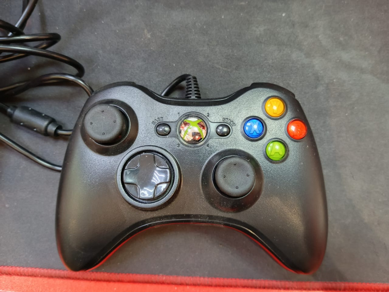 Геймпад Xbox 360