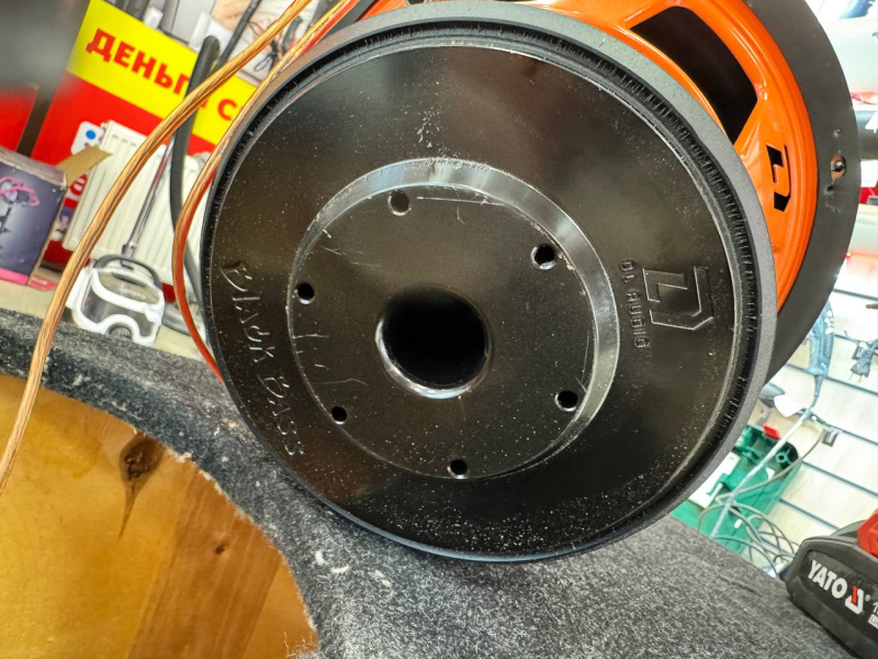 Авто сабвуфер DL Audio black phoenix 12