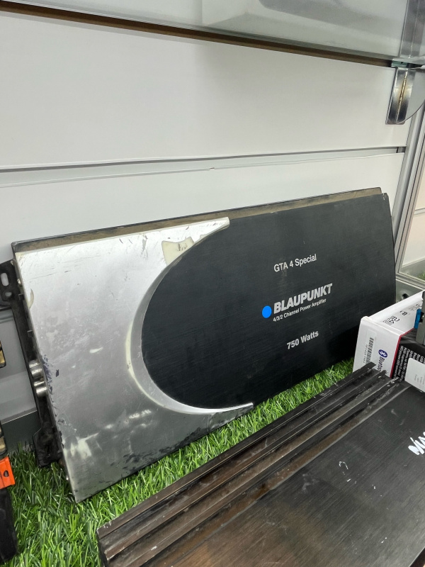 Авто усилитель  1000w