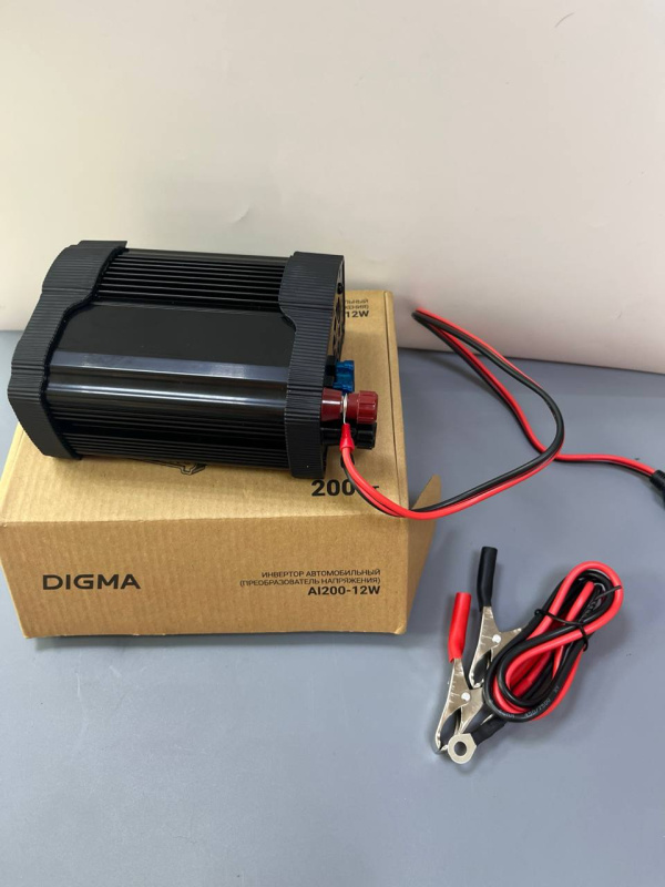 Авто аксессуар Автомобильное зарядное устройство Digma AL1200-12w