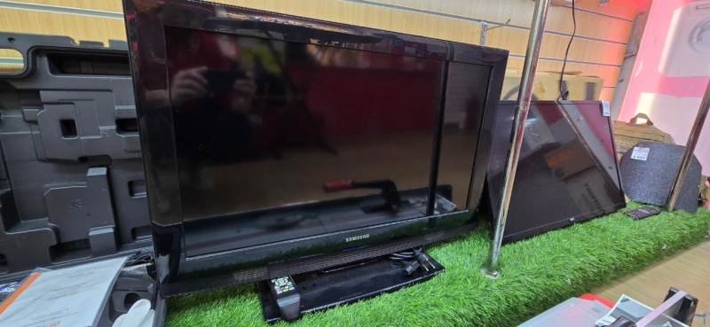 Телевизор Samsung LE32B350F1W