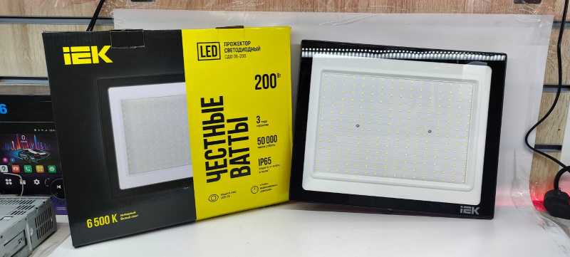 Прожектор светодиодный IEK СДО 06-200