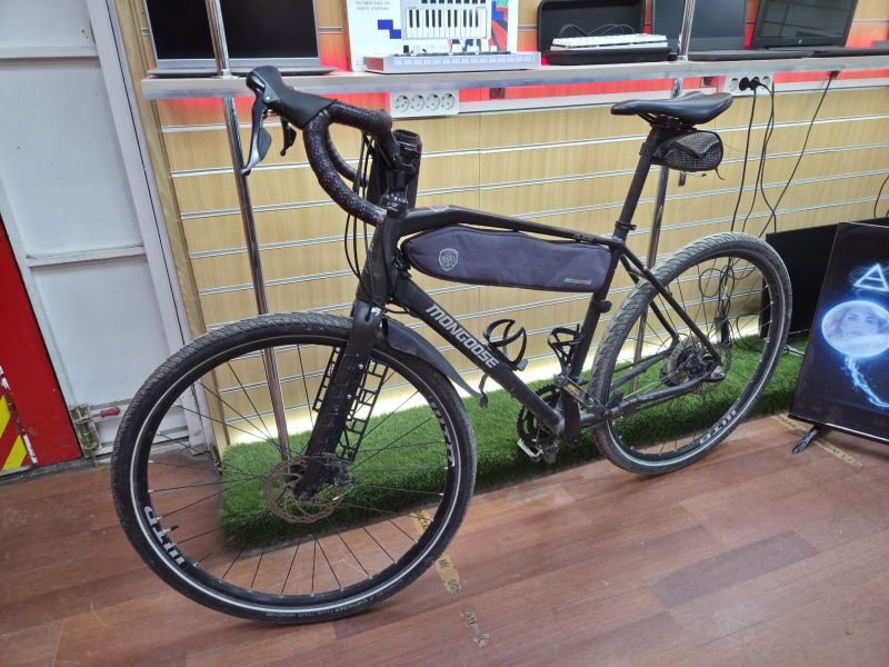 Велосипед дорожный Mongoose Guide Sport