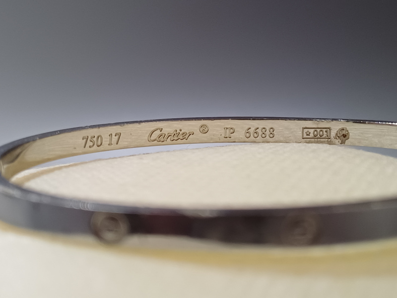 Купить Браслет 750 пробы, р.17 Б/У за 51 447 руб. — состояние 9/10