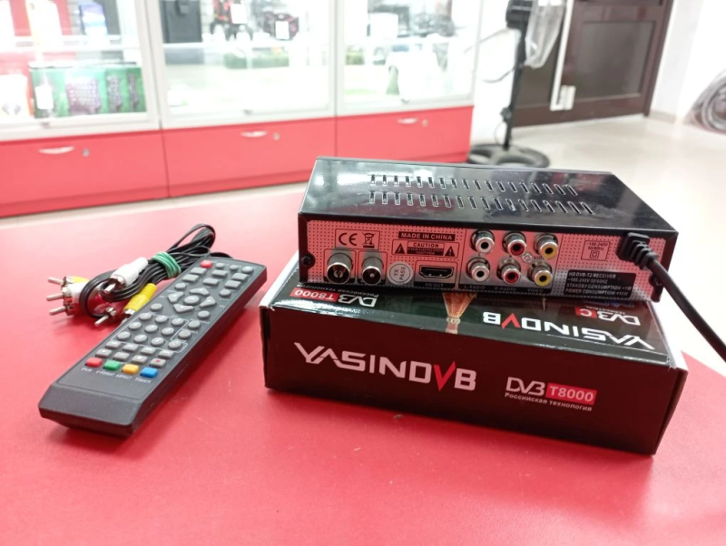 цифровая приставка Yasin т8000