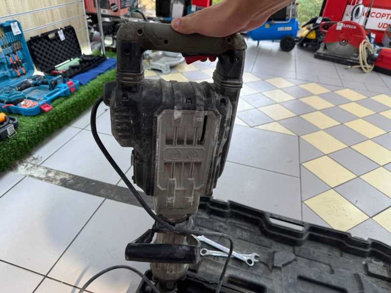 Отбойный молоток P.I.T. GSH65-C3