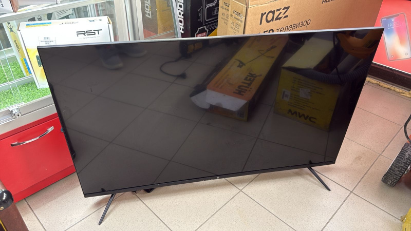 Телевизор DEXP 43UCY1