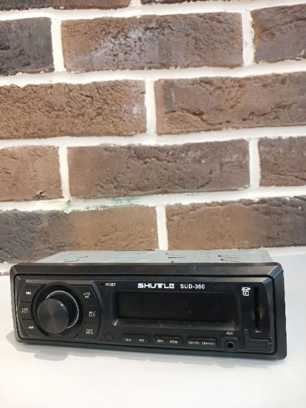 Автомагнитола  ShaTTle SUD-300