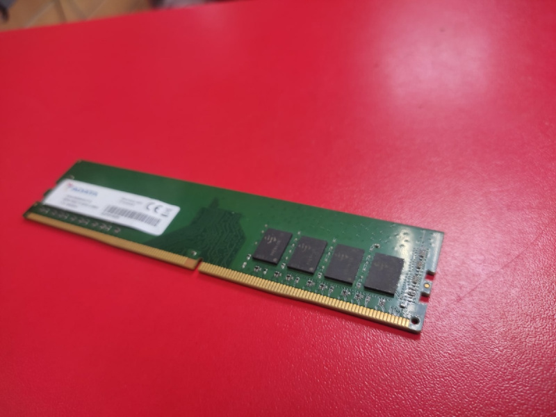 Оперативная память  Adata DDR4 4 GB