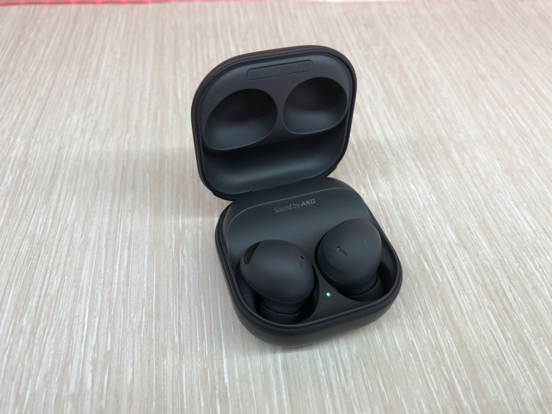 Наушники samsung galaxy buds 2 pro graphite. Наушники Buds 3 Pro. Galaxy Buds Pro внутри корпуса. Samsung Galaxy Buds Pro амбушюры. Амбушюры для наушников Redmi Buds 3.