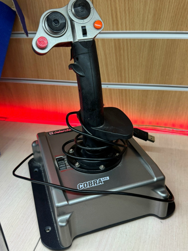 джойстик Defender cobra 5m