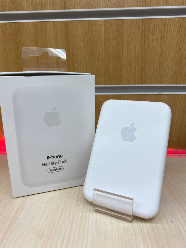 Внешний аккумулятор Apple Battery Pack