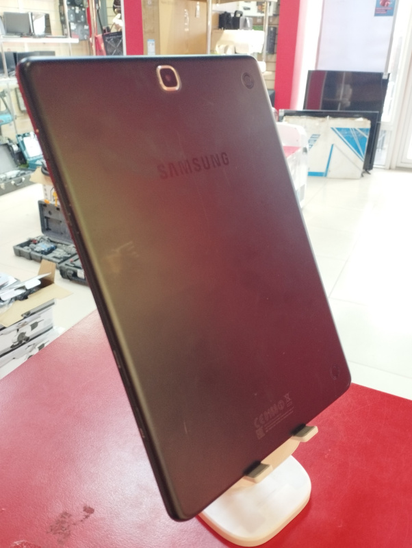 Планшет Samsung Galaxy Tab A 9.7 SM-T555