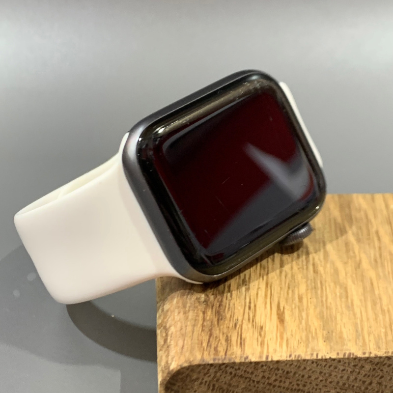 Купить Часы смарт Часы Apple Watch Series 4 40mm Б/У за 0 руб ...