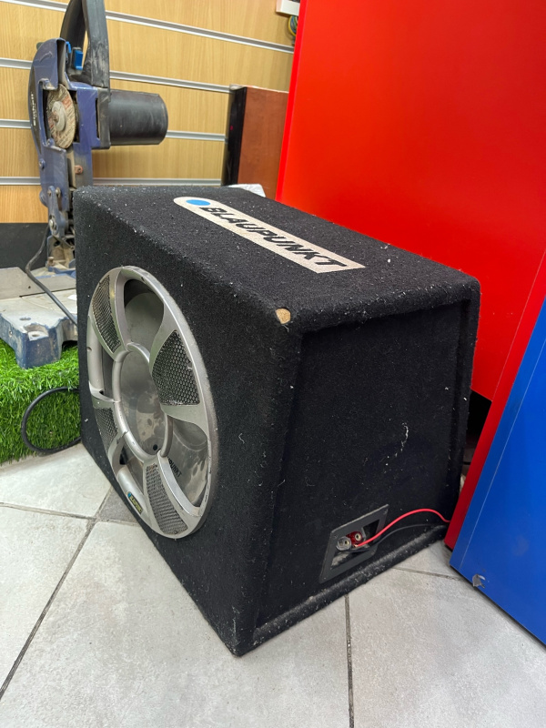 Авто сабвуфер  nn