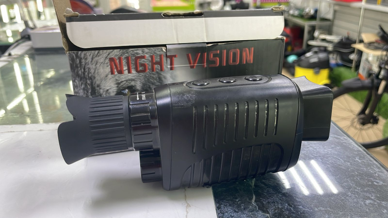 NIGHT VISION  NIGHT VISION