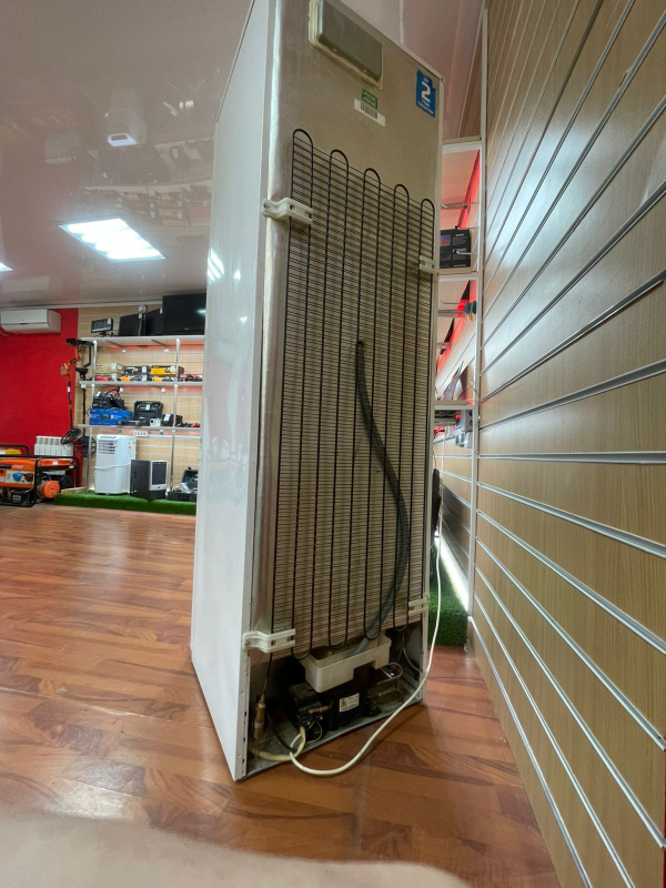 Купить Холодильник Beko B1RCNK402W Б/У за 0 руб. — состояние 9/10