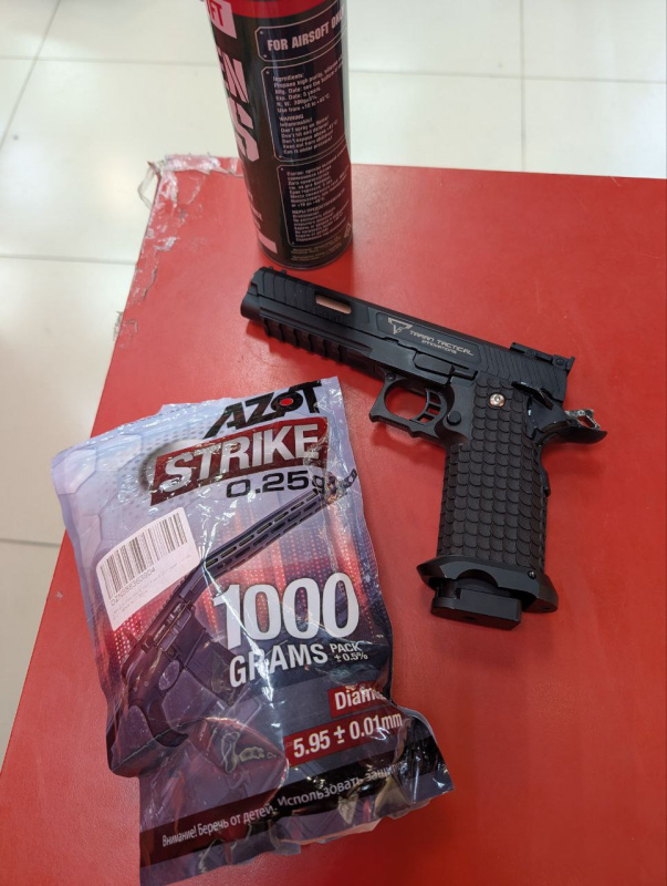 Пневматика Master пистолет Combat master