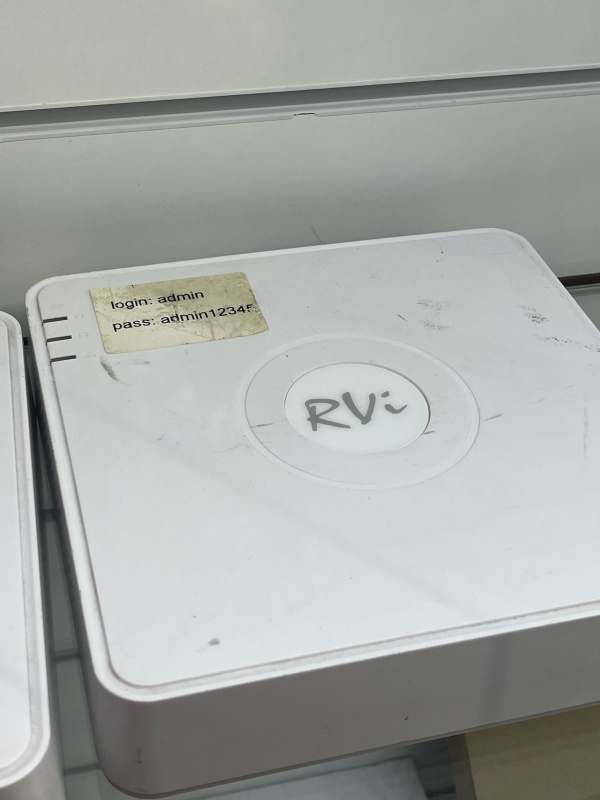 Видеорегистратор RVI RVi-HDR08LA-TA