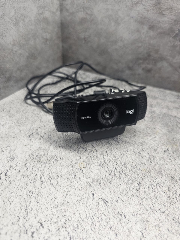 Веб-камера Logitech Logi HD 1080p