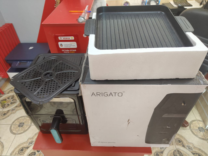 Аэрогриль  air fryer 300 hd6704 b