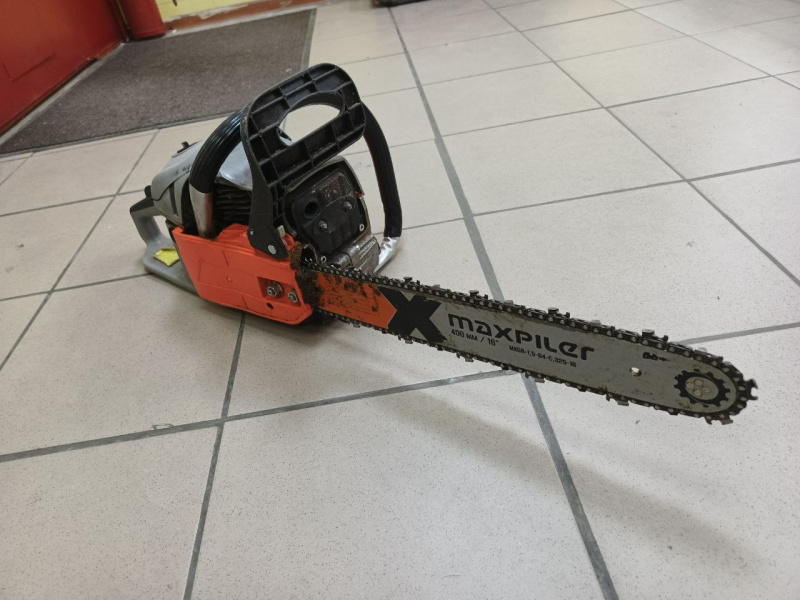 Бензопила MaxPiler 400