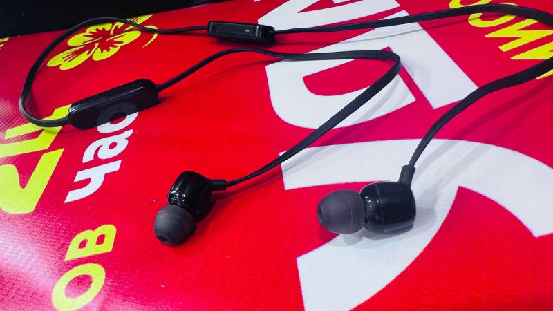 Наушники JBL 125 bt