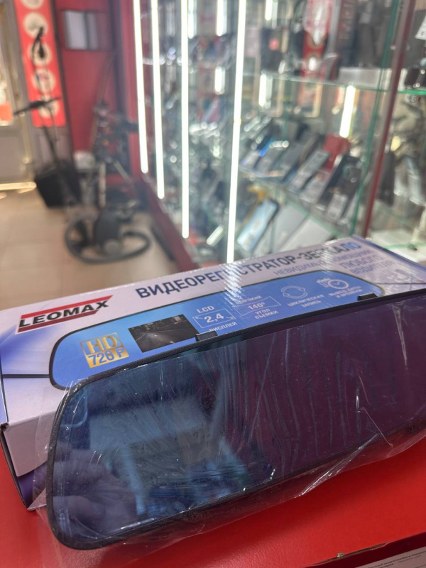 Видеорегистратор Leomax B-8