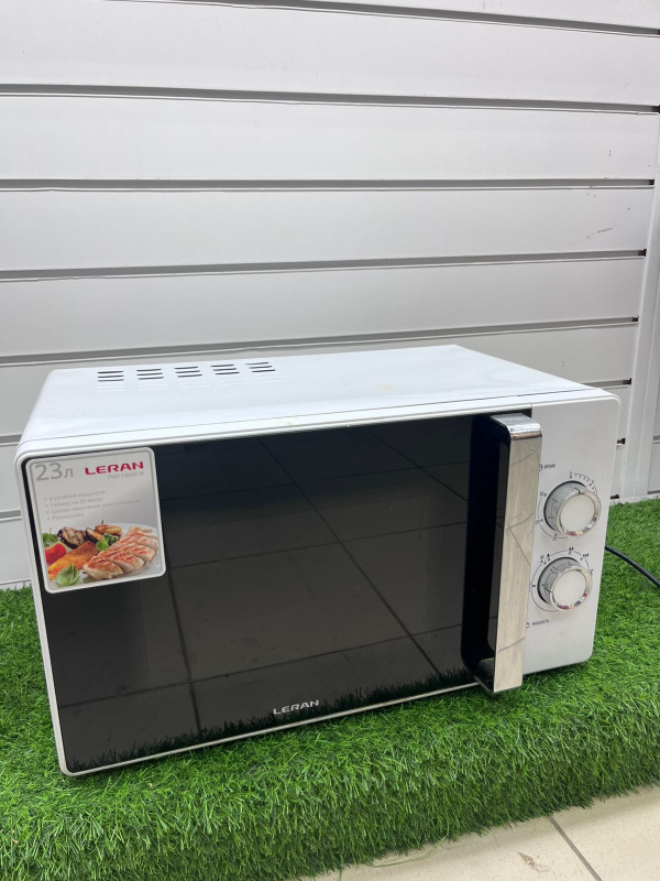 Микроволновая печь Leran FMO 23M40