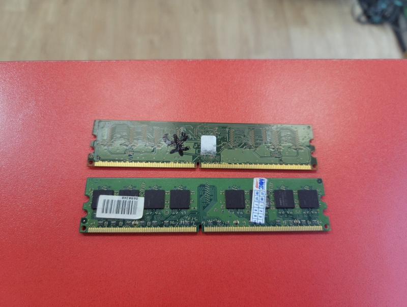 Оперативная память DDR2 KingStone KVR667D2N5/1G