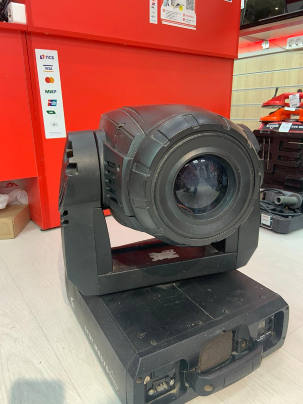 Вращающаяся голова   spot 575