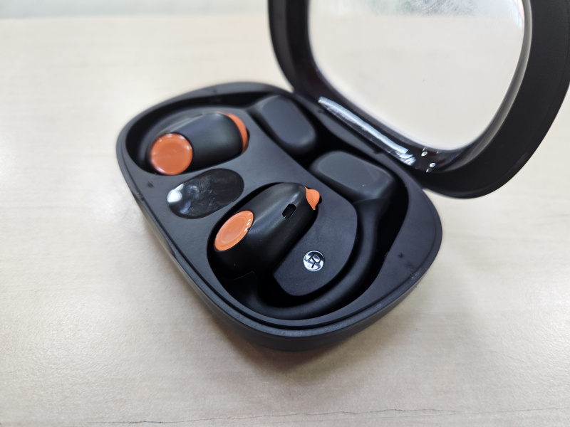 Наушники  Black