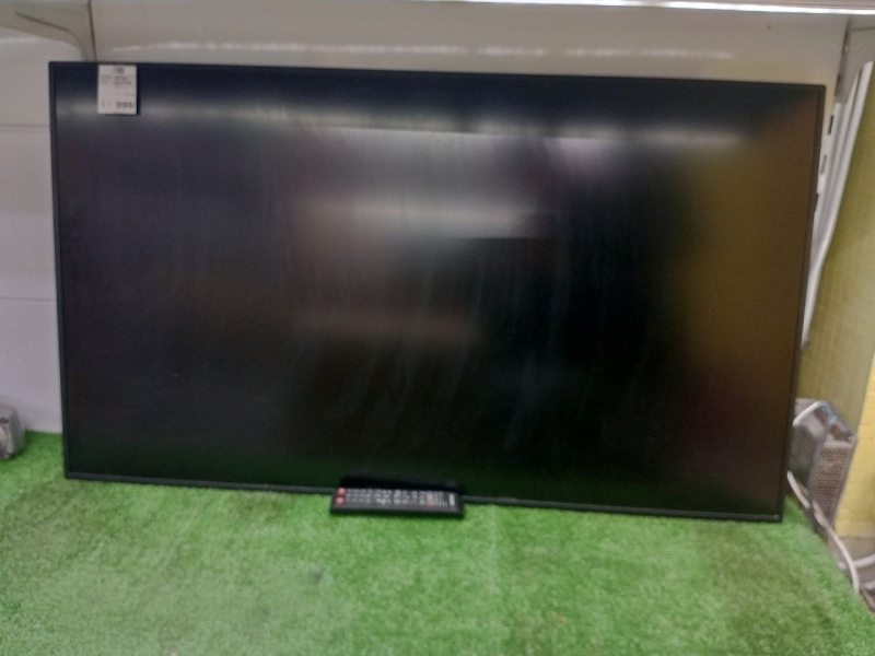 led панель Samsung S32DM801UI