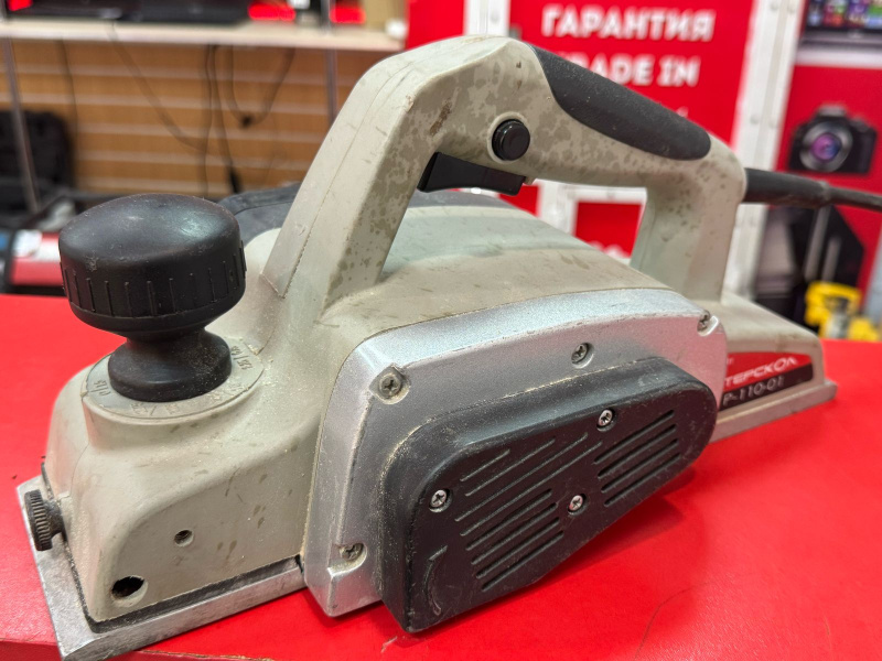 Электрорубанок Интерскол P-1 10-01
